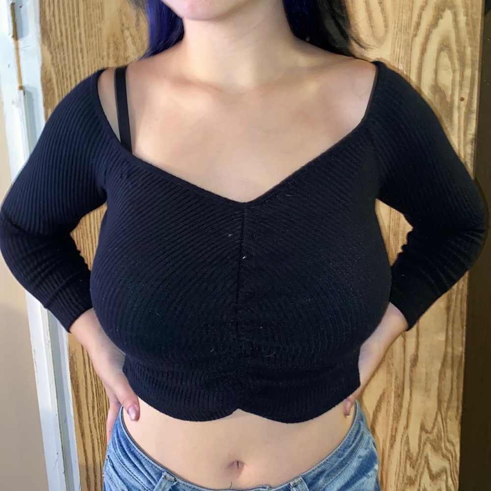 Charlotte Russe black long sleeve crop top